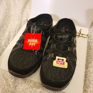 Skechers Women's Easy Going Repute Mule 9.5 wide